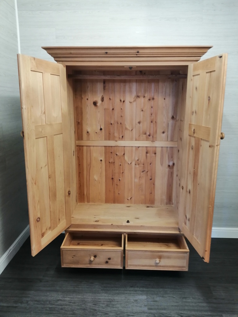 QUALITY SOLID PINE DOUBLE WARDROBE