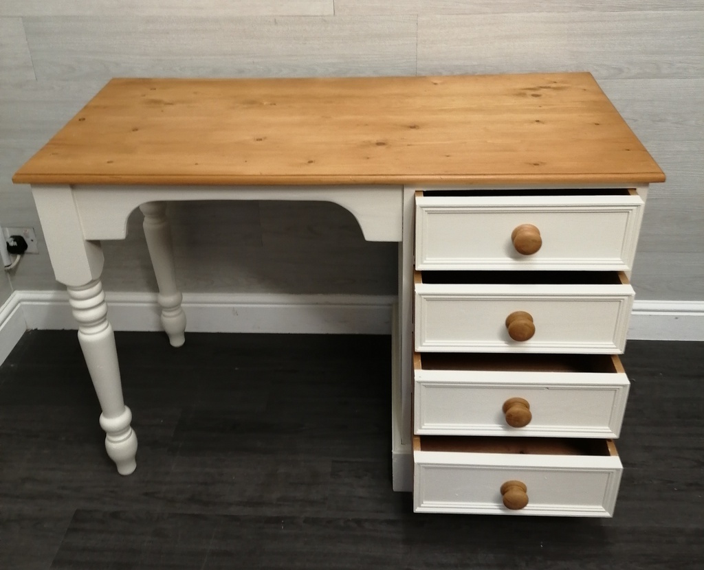 pine painted dressing /desk