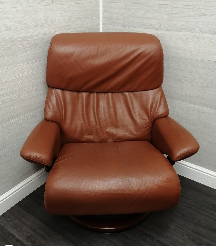 STRESSLESS dark tan Leather Recliner armChair