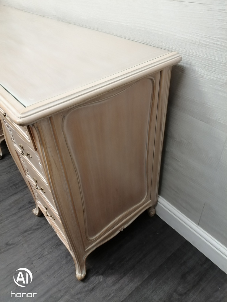 lovely lime wash french style drssing table / desk