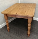 LOVELY 4ft SOLID PINE DINING TABLE