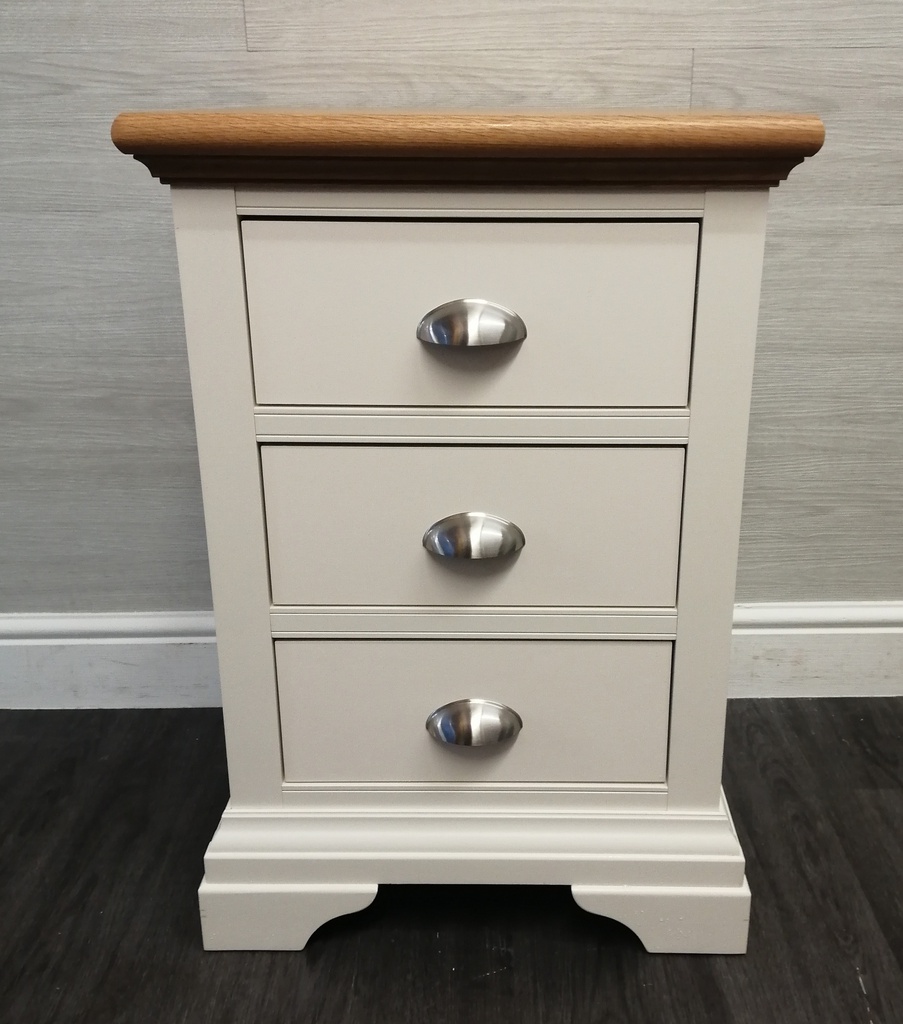 shaker style cream bedside