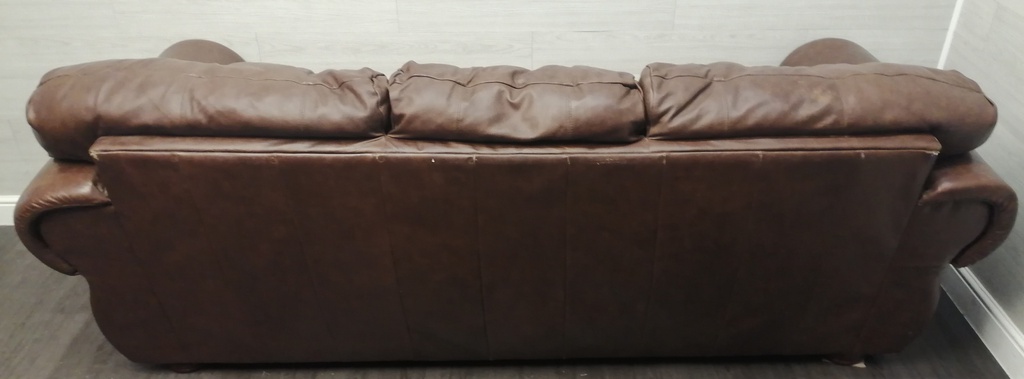 large quality brown leather three peice suite