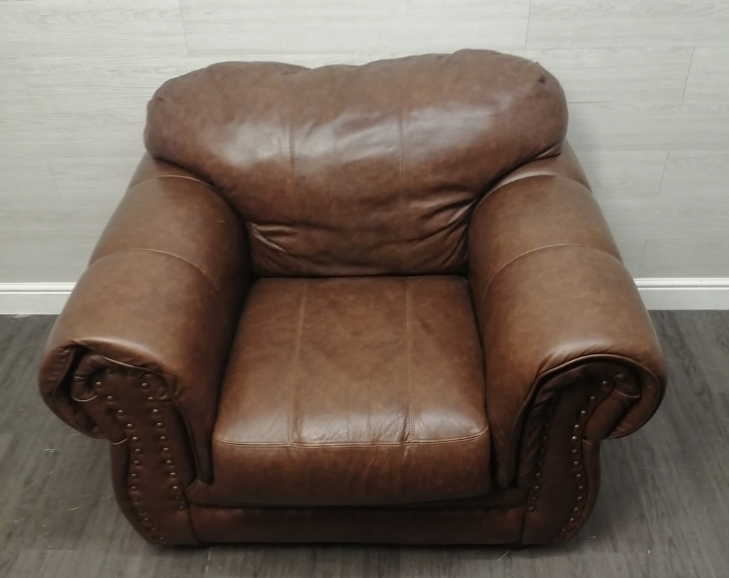 large quality brown leather three peice suite