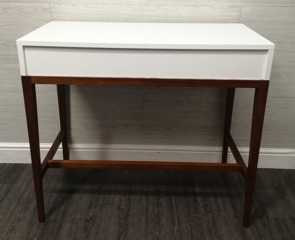 white console / desk table