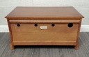 Quality Oak Old Charm tv stand