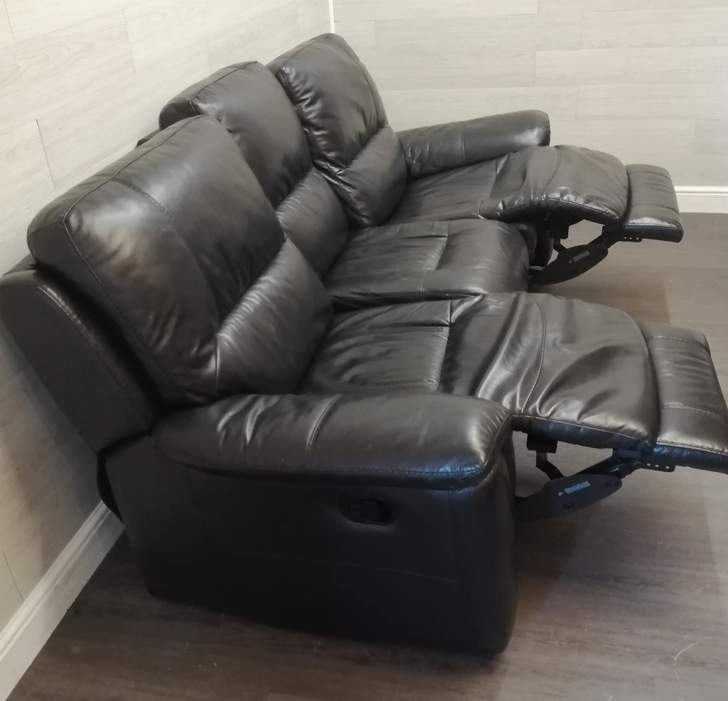 BLACK  LEATHER THREE SEATER RECLINER SOFA