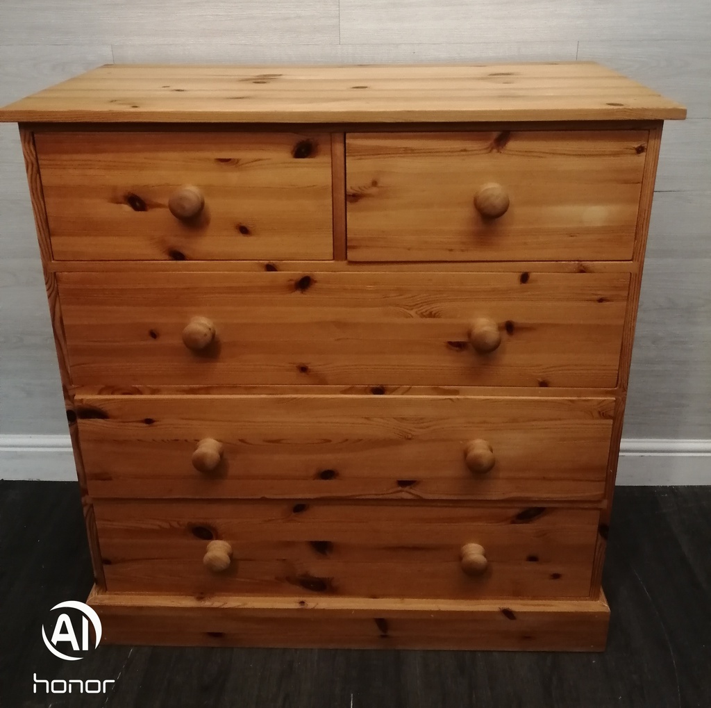 QUALITY SOLID PINE CHEST OF FIVE DRAWERS