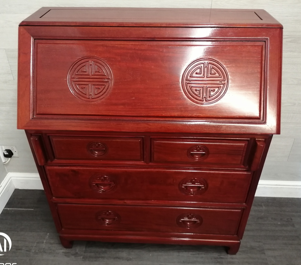 lovely Oriental Style BUREAU