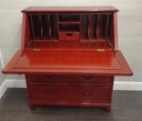 lovely Oriental Style BUREAU