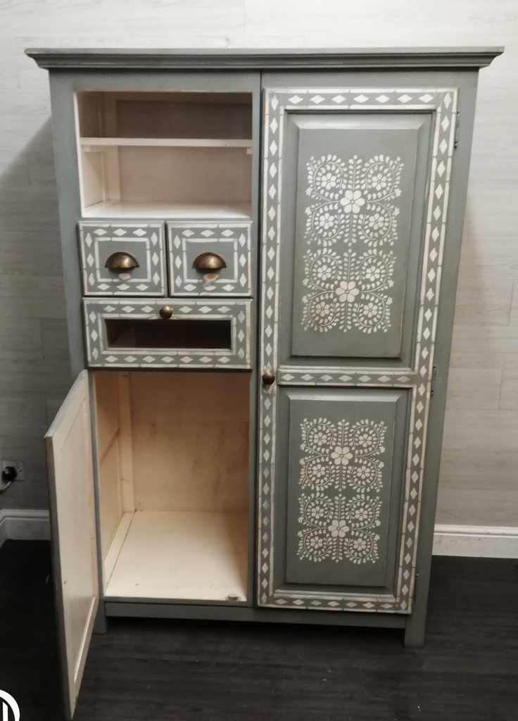 lovely painted combi wardrobe