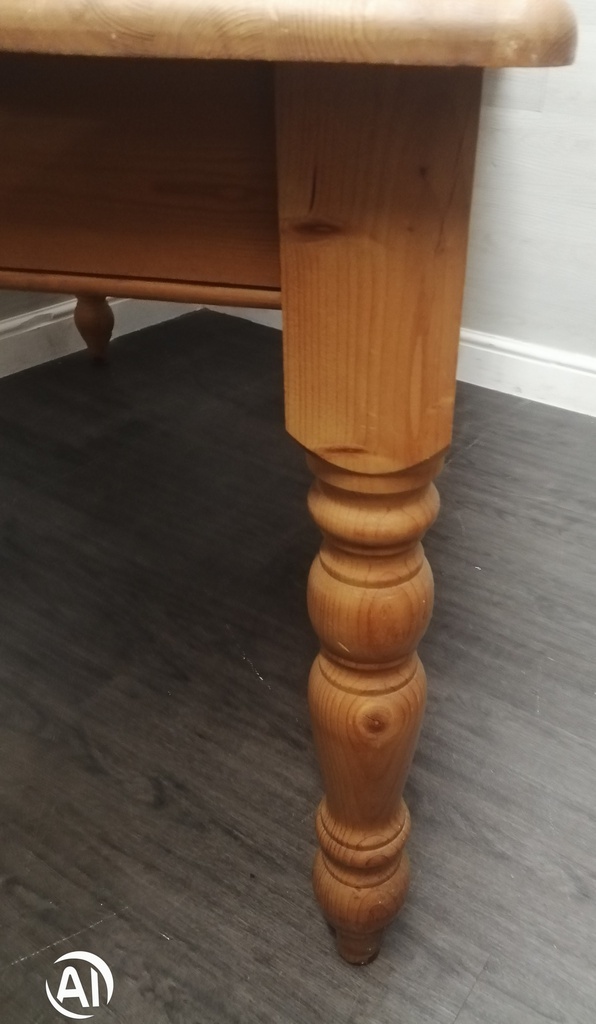 5FT SOLID PINE DINING TABLE