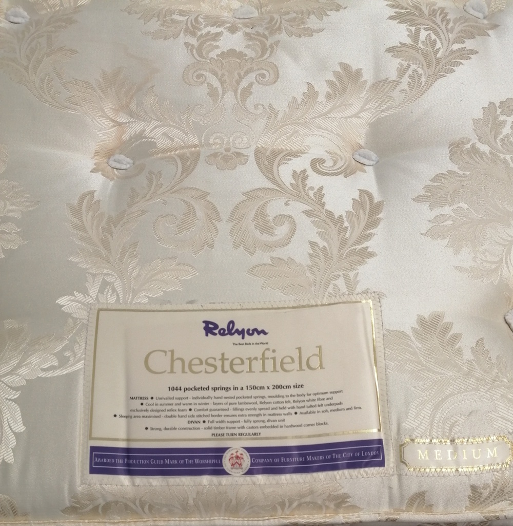 3ft Relyon chesterfield Mattress &amp; Divan Set