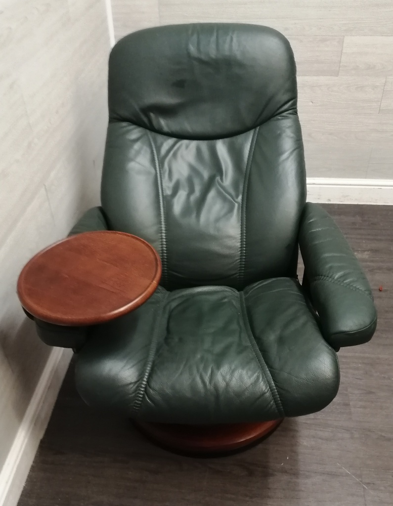 STRESSLESS Green Leather Recliner Chair with Footstool