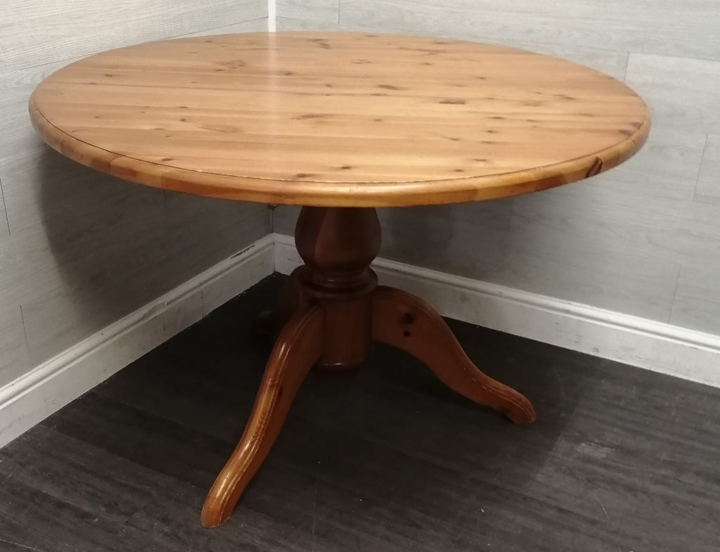 3FT 8&quot; ROUND solid PINE TABLE