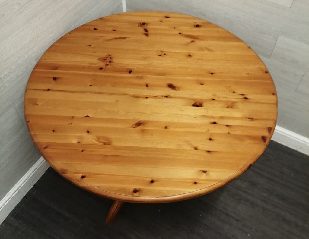 3FT 8&quot; ROUND solid PINE TABLE