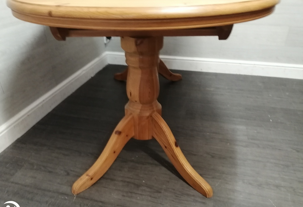 Oval Pine Extending Dining Table