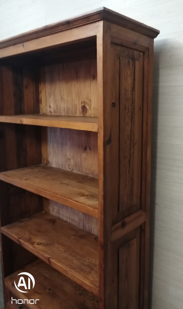 QUALITY MEXICAN PINE BOOKCASE