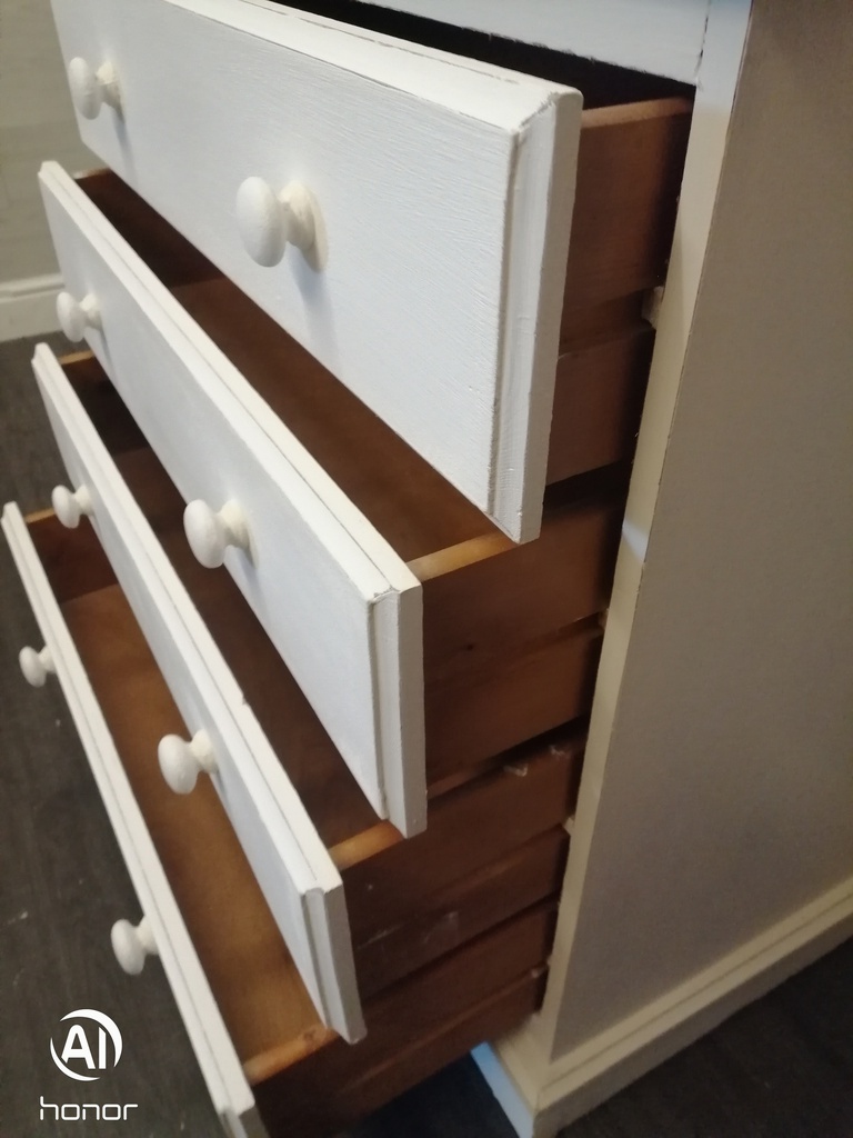 Pine chalk white four Drawer Chest