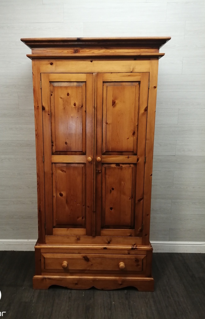 Quality solid pine double wardrobe with drawer