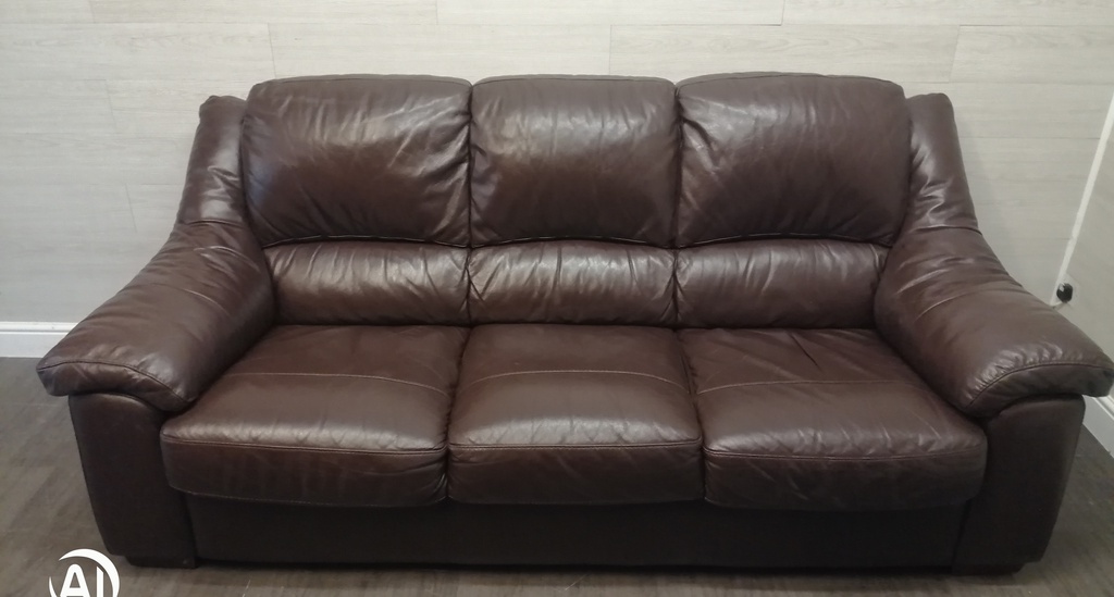 brown leather three peice suite