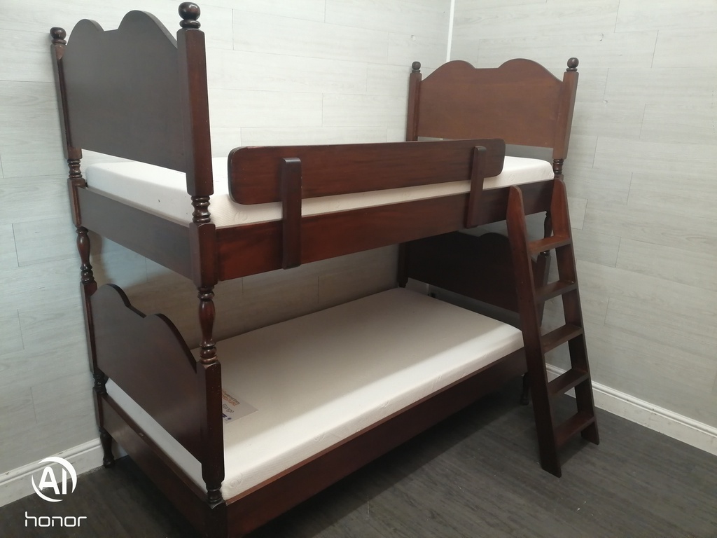 3ft dark wood Bunk Beds with Mattresses