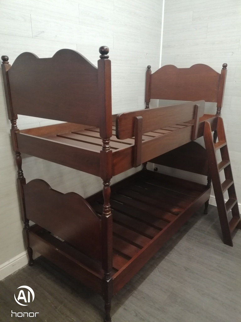 3ft dark wood Bunk Beds with Mattresses