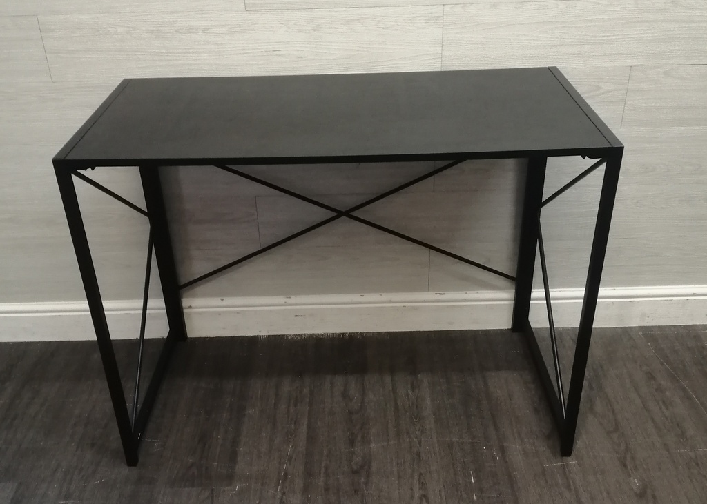 Simple stylish Modern desk