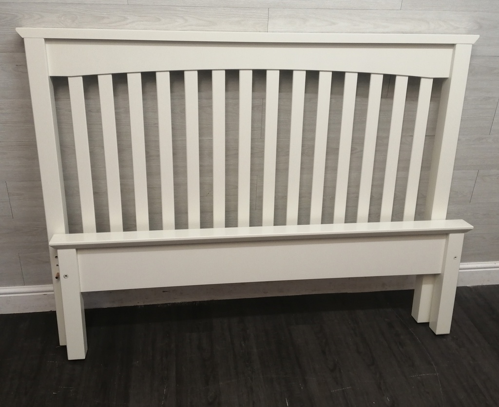 4ft6&quot; White Shaker Style Bed Frame