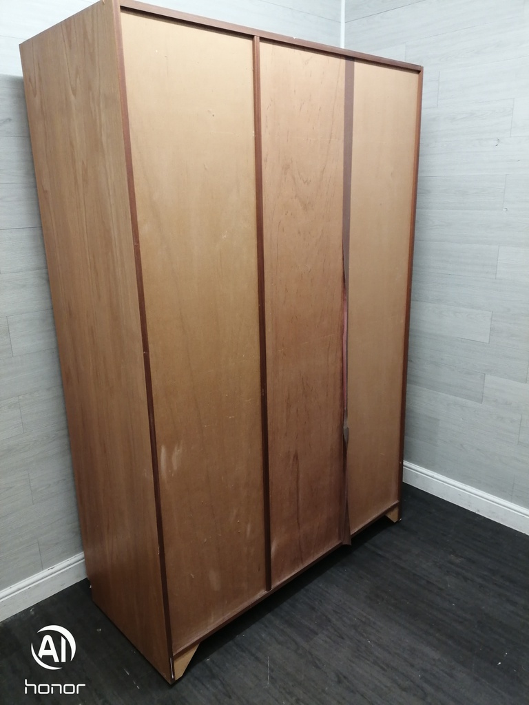 g plan three door wardrobe