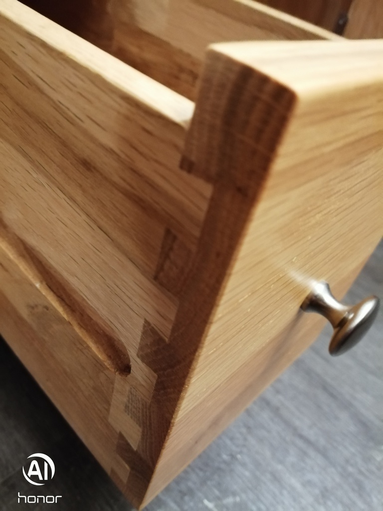 quality oak tv stand