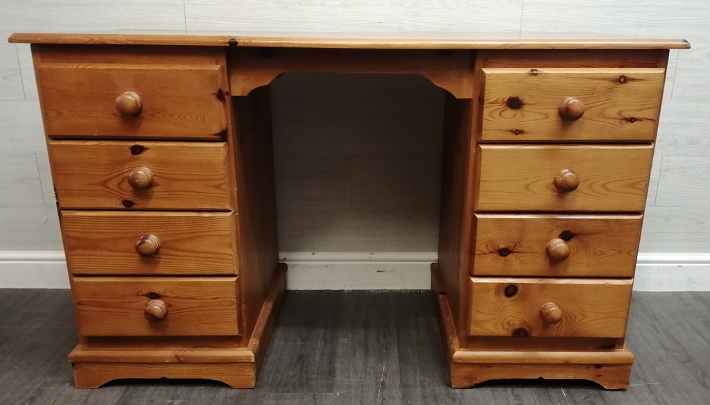 Pine eight Drawer Dressing Table / Desk