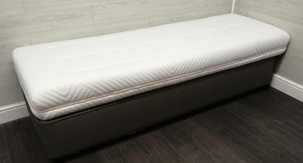 2ft 6&quot; small single divan base and mattress set