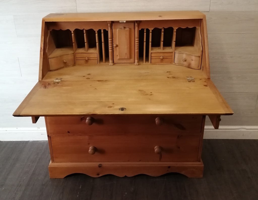 quality solid Pine Bureau