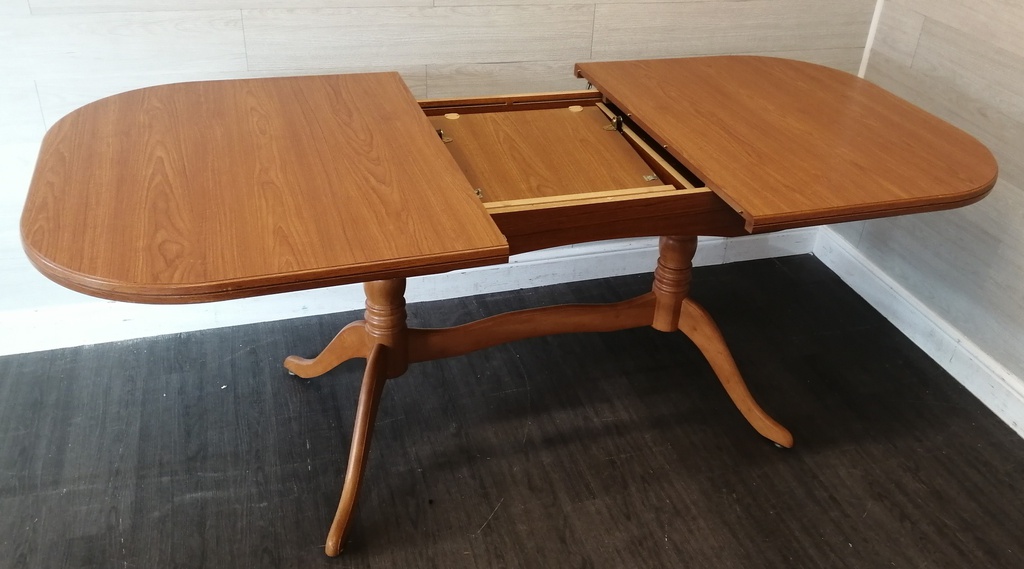 Caxton EXTENDING TABLE AND 4 CHAIRS