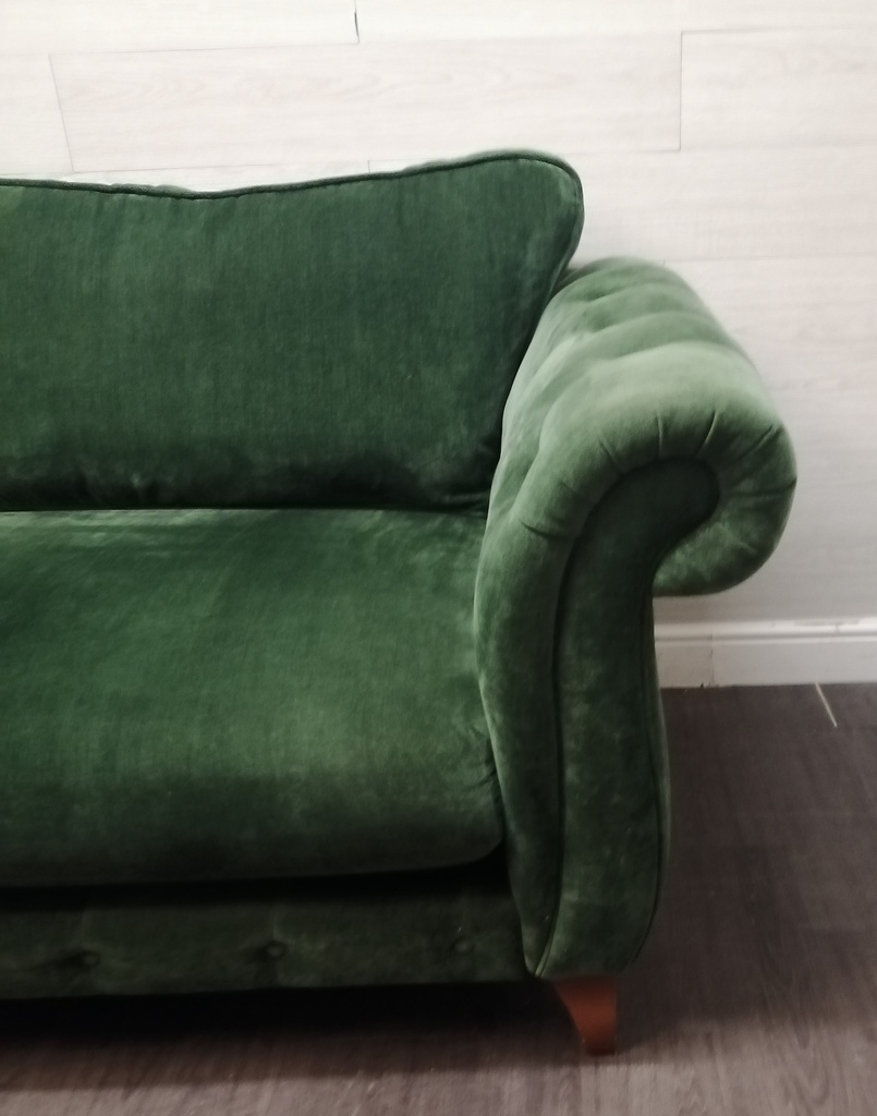 stunning green velvet style sofa