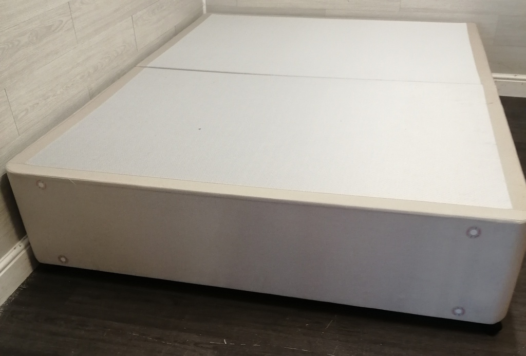 ex show house 5ft divan base  with two drawers