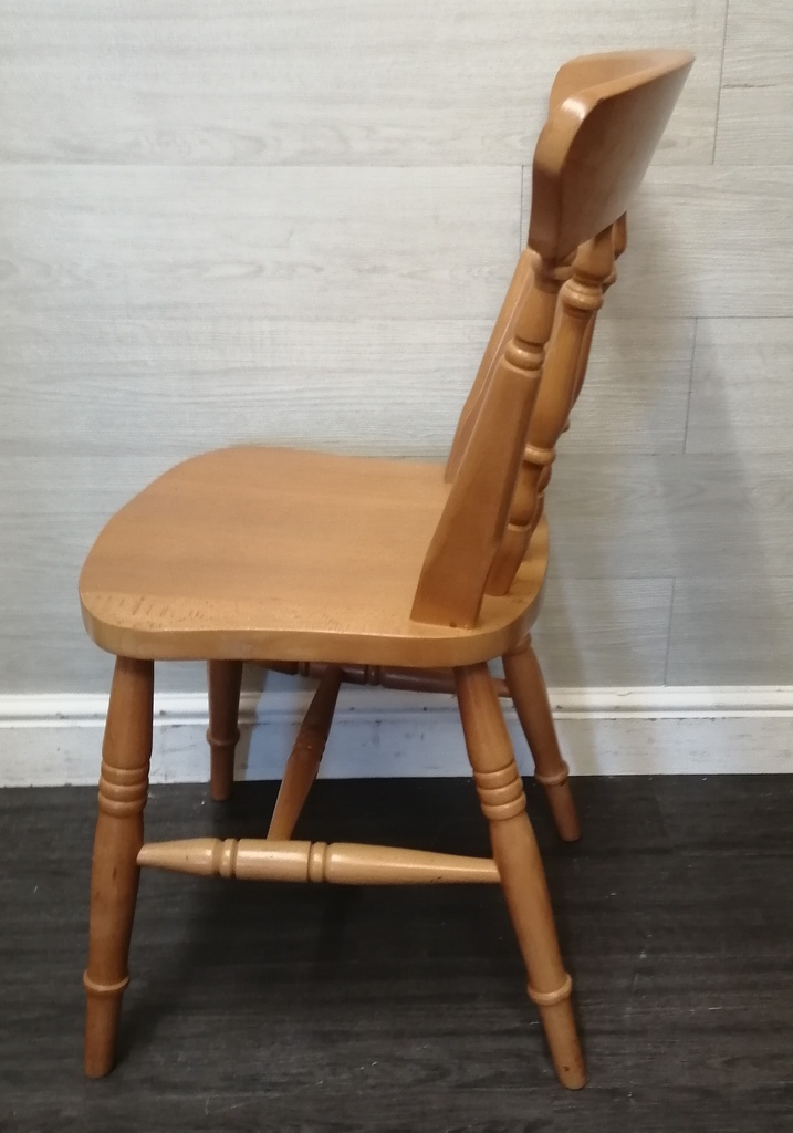 spindle back dining chair