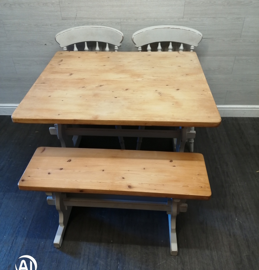 LOVELY SHABBY CHIC DINING TABLE,TWO CHAIRS &amp; BENCH SET