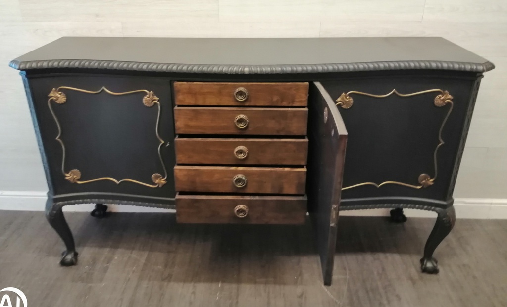 Lovely painted  sidebaord