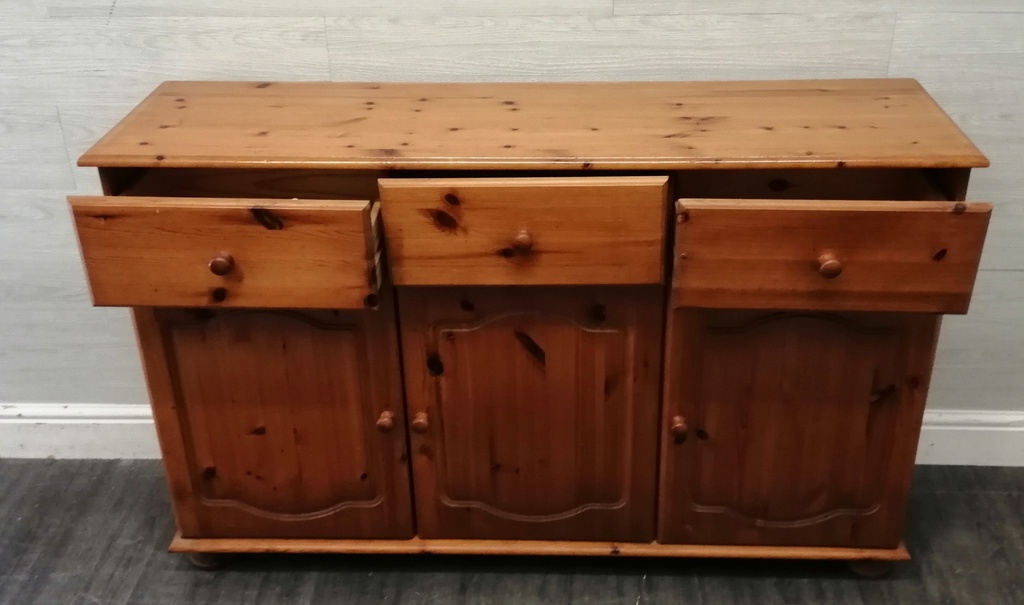 Triple pine sideboard