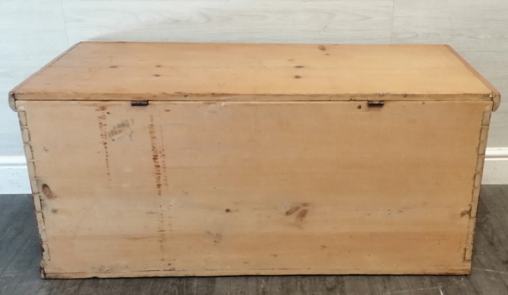 LOVELY OLD PINE BLANKET BOX