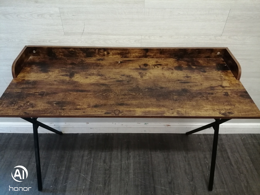 Simple stylish Modern desk