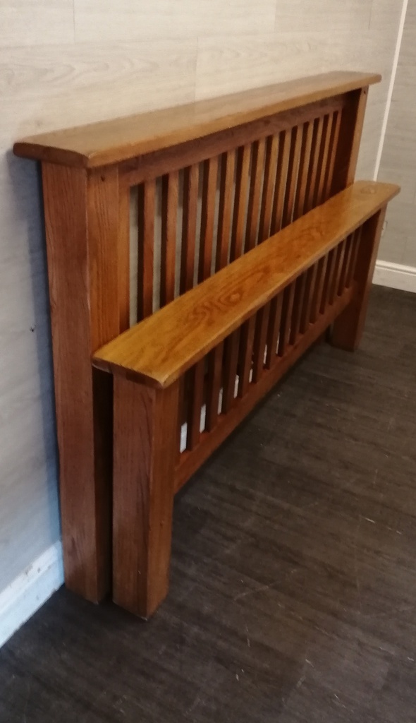 Quality Chunky 5ft Oak Bed Frame