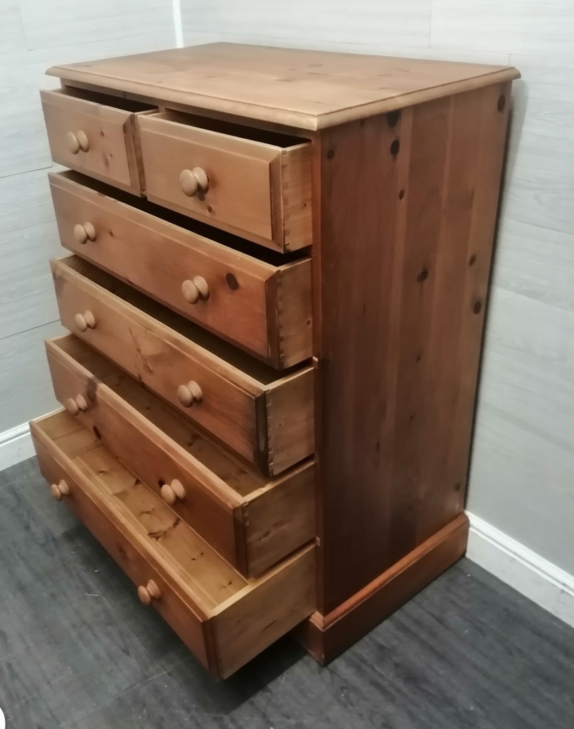 Quality solid pine large chest
