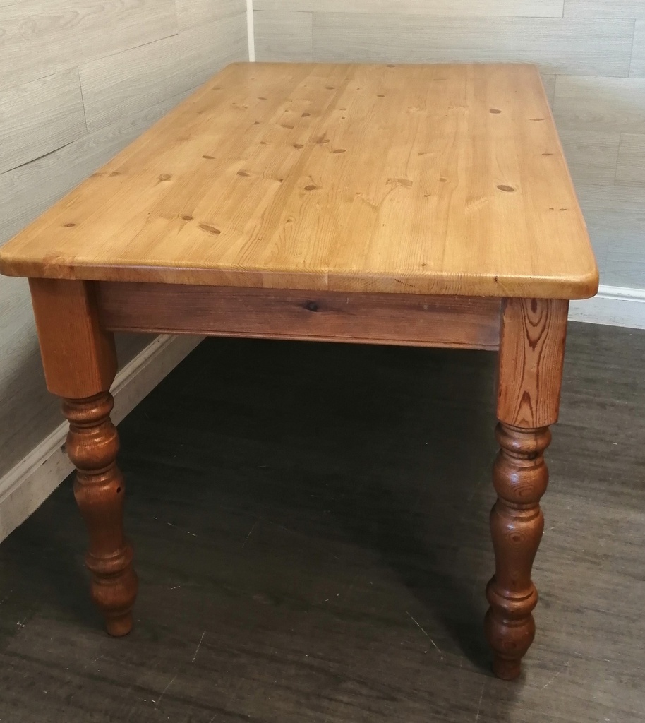 5FT SOLID PINE DINING TABLE