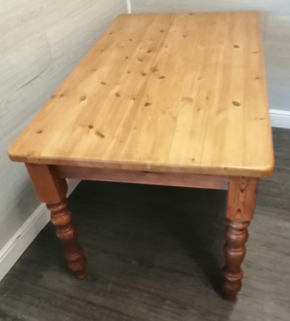 5FT SOLID PINE DINING TABLE