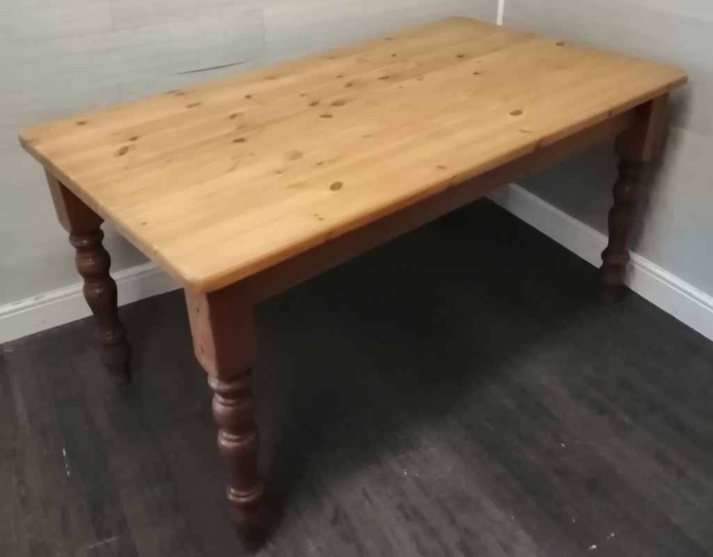 5FT SOLID PINE DINING TABLE