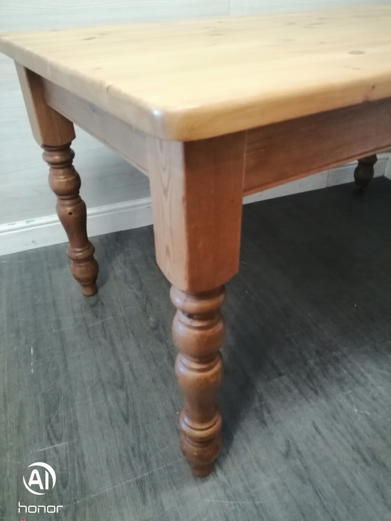 5FT SOLID PINE DINING TABLE