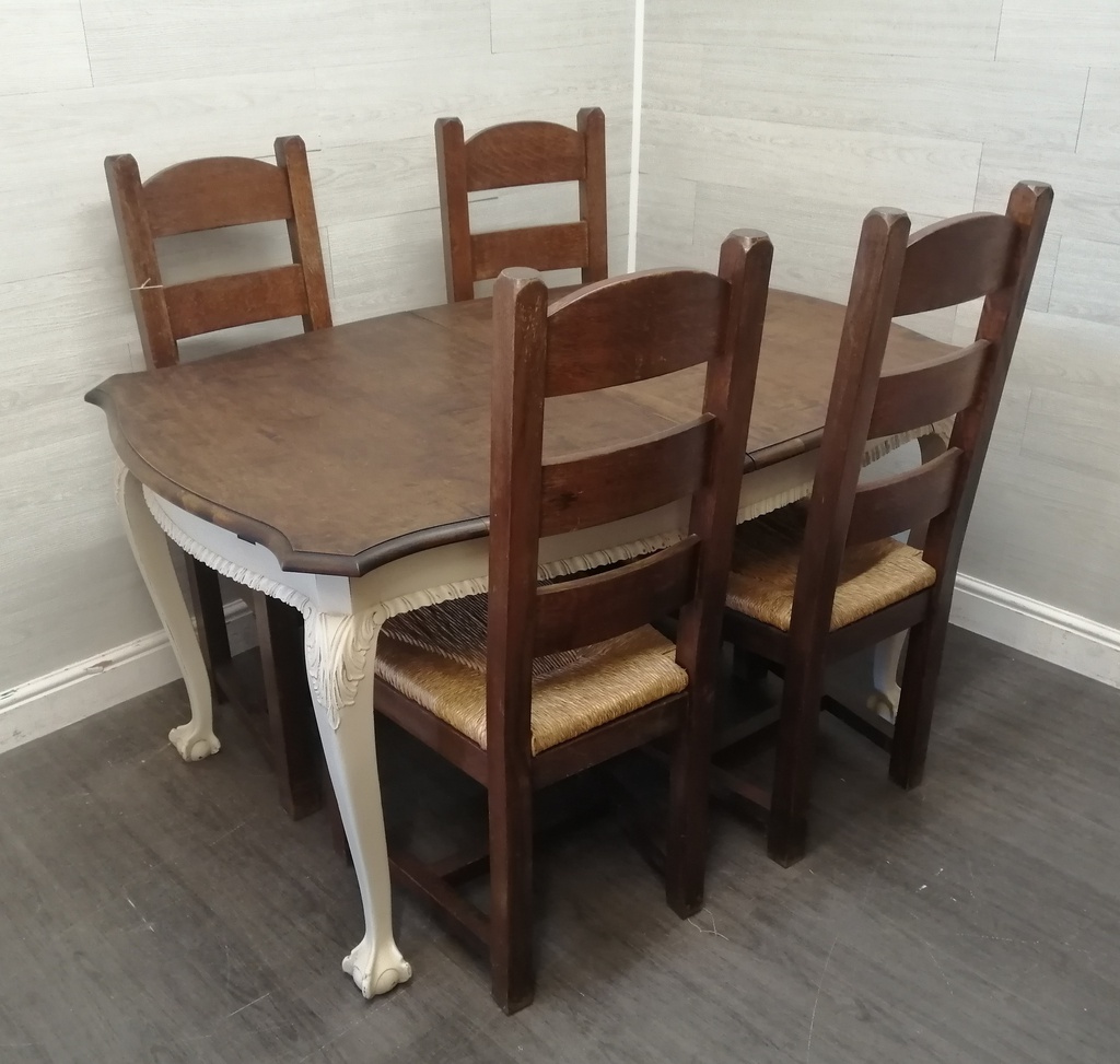 Lovely Painted Extending Dining Table